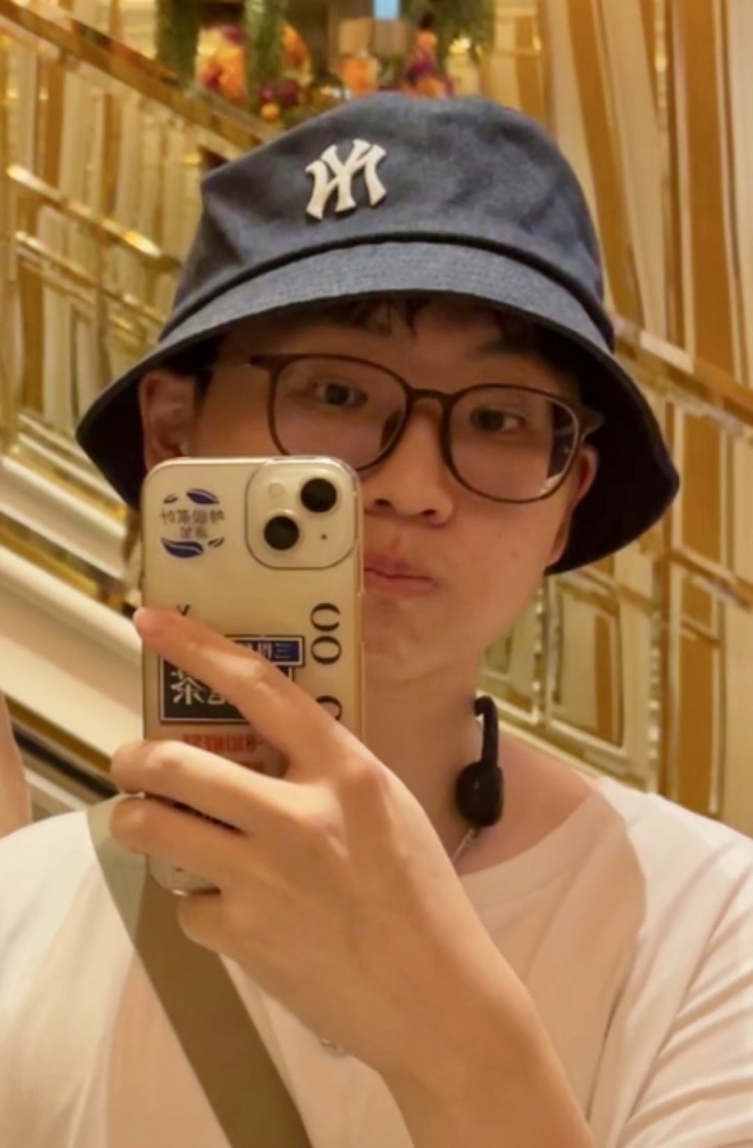 zhangyufei.jpg